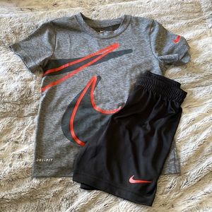 Boys Nike dri-fit set